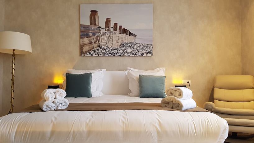 Imagen de la habitación del Hotel Acropolis, St-Laureinsstrand. Foto 11