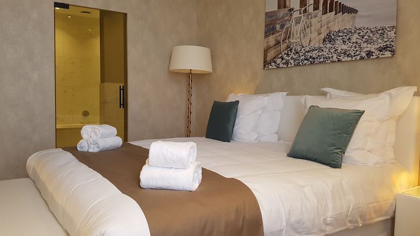 Imagen de la habitación del Hotel Acropolis, St-Laureinsstrand. Foto 17