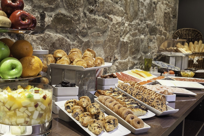 Imagen del bar/restaurante del Hotel Acta Bcn 40. Foto 3