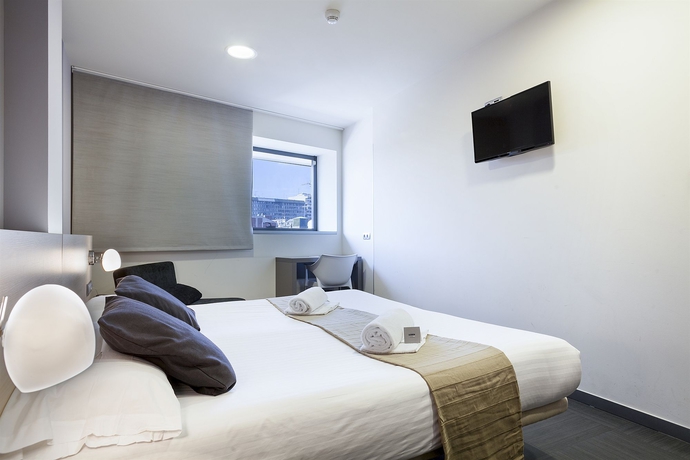 Imagen de la habitación del Hotel Acta Laumon. Foto 12