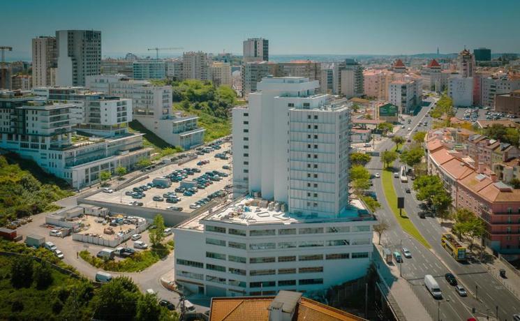 Imagen de los exteriores del Hotel Acta Moa. Foto 5