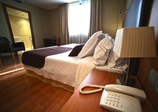 Imagen de la habitación del Hotel Acta Sant Just. Foto 7