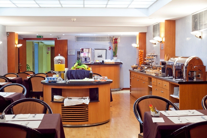 Imagen del bar/restaurante del Hotel Acta Splendid. Foto 3