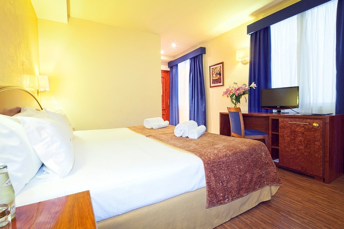 Imagen de la habitación del Hotel Acta Splendid. Foto 8