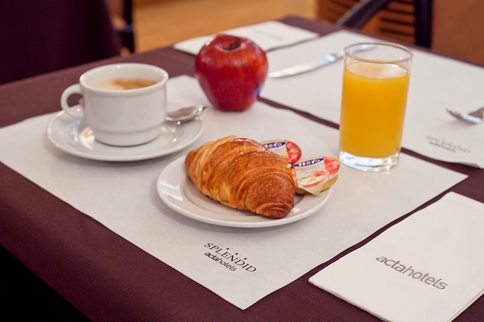 Imagen del bar/restaurante del Hotel Acta Splendid. Foto 6