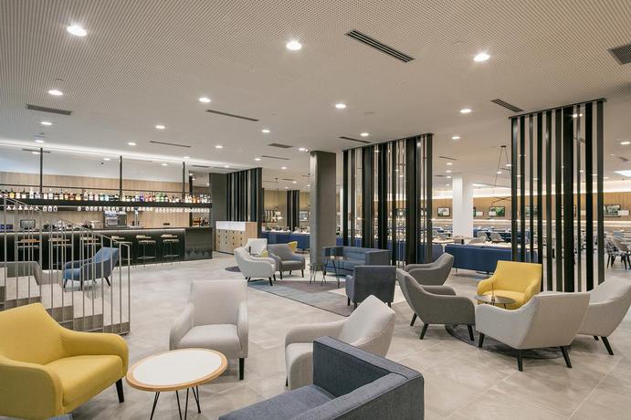 Imagen de los interiores del Hotel Acta Voraport. Foto 6