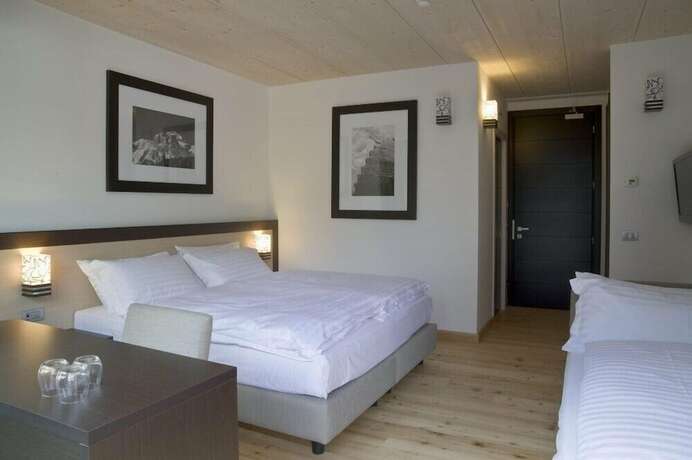 Imagen de la habitación del Hotel Active La Torre. Foto 16