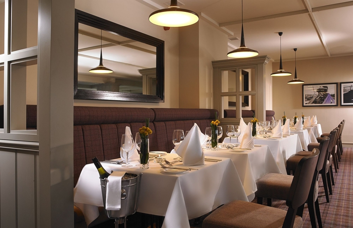 Imagen del bar/restaurante del Hotel Actons. Foto 5