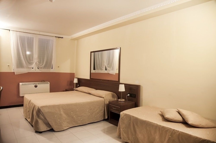 Imagen de la habitación del Hotel Actor. Foto 9