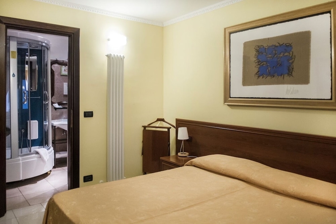 Imagen de la habitación del Hotel Actor. Foto 10