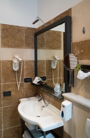 Imagen de la habitación del Hotel Actor. Foto 15