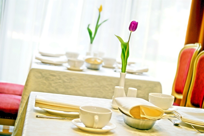 Imagen del bar/restaurante del Hotel Actor Hotel Budapest. Foto 2