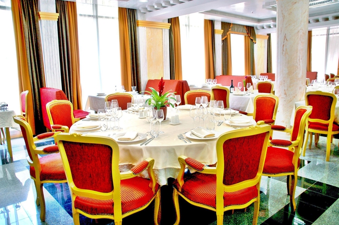 Imagen del bar/restaurante del Hotel Actor Hotel Budapest. Foto 4