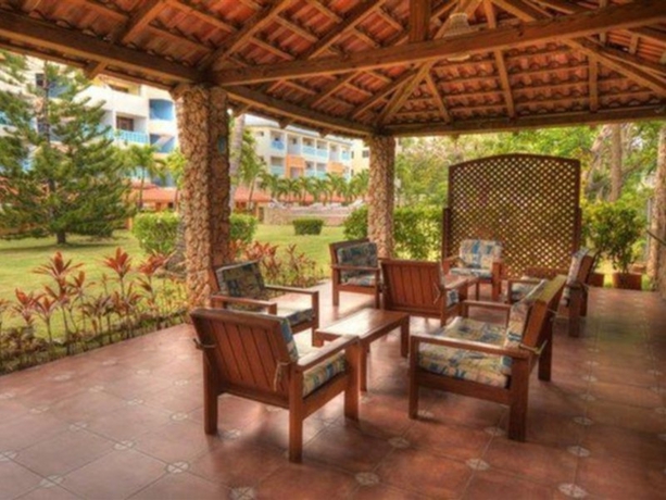 Imagen general del Hotel Acuarium Suite Resort. Foto 3