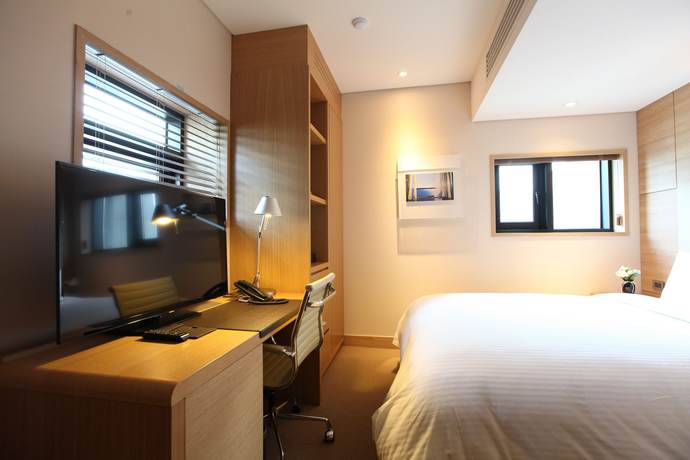 Imagen de la habitación del Hotel Acube. Foto 9