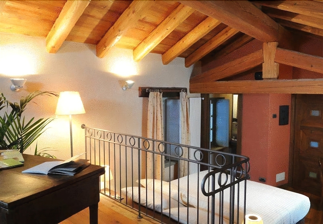 Imagen de la habitación del Hotel Ad Gallias. Foto 9