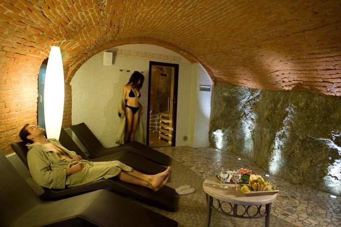 Imagen de la piscina del Hotel Ad Gallias. Foto 19