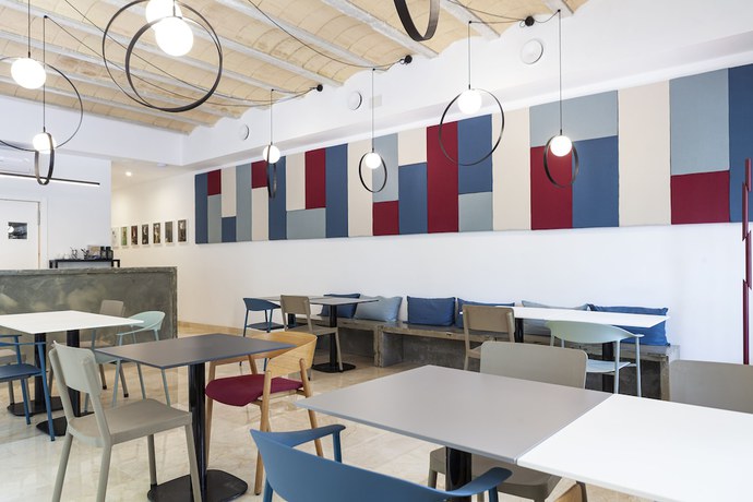 Imagen del bar/restaurante del Hotel Ad Hoc Vitae Retreats and Health - Adults Only. Foto 2