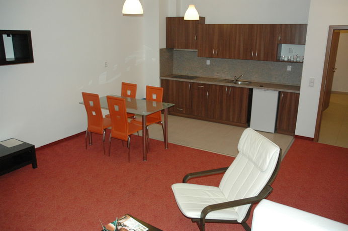 Imagen de los interiores del Hotel Ad Landek. Foto 9
