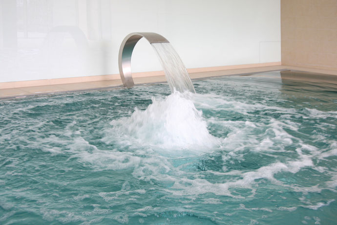 Imagen de la piscina del Hotel Ad Landek. Foto 15