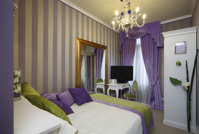 Imagen de la habitación del Hotel Ad Place. Foto 6