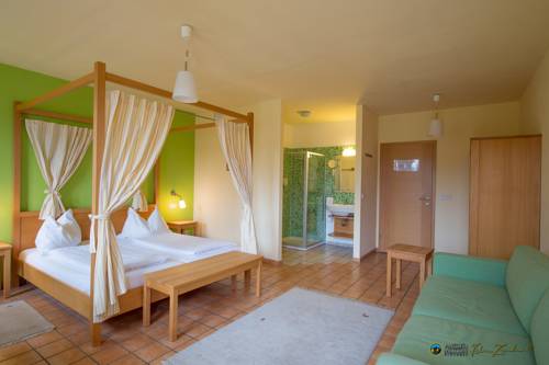 Imagen de la habitación del Hotel Ad Vineas Gästehaus Nikolaihof-hotel Garni. Foto 5