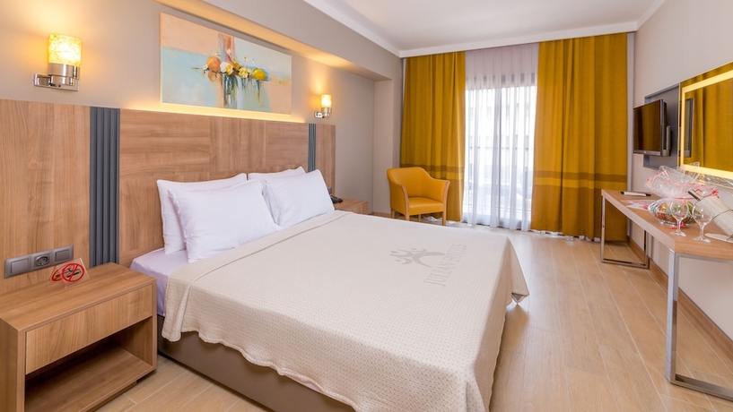 Imagen de la habitación del Hotel Ada Julian Marmaris. Foto 7