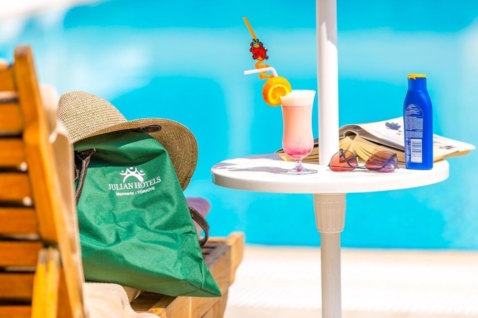 Imagen de la piscina del Hotel Ada Julian Marmaris. Foto 19