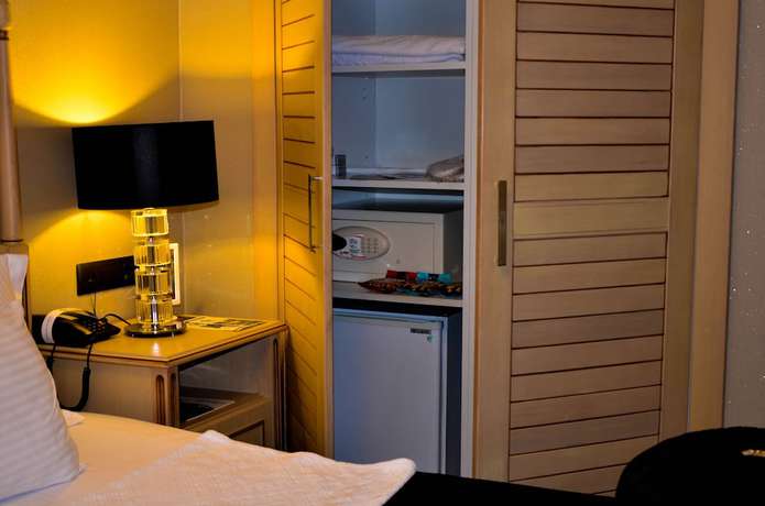 Imagen de la habitación del Hotel Ada Life. Foto 16