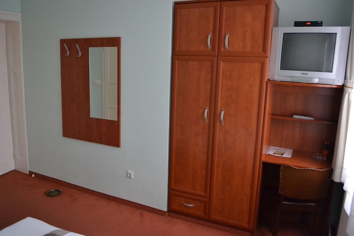 Imagen de la habitación del Hotel Ada, Sarajevo. Foto 16
