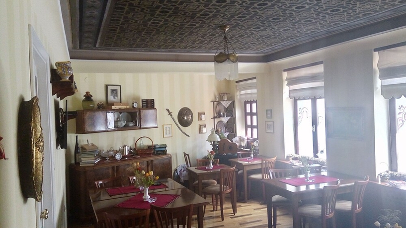Imagen del bar/restaurante del Hotel Ada, Sarajevo. Foto 2