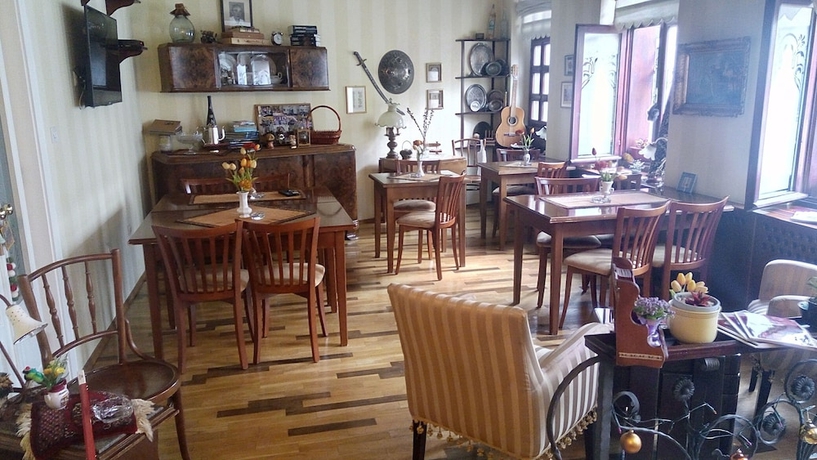 Imagen del bar/restaurante del Hotel Ada, Sarajevo. Foto 6