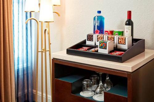 Imagen de la habitación del Hotel Adagio, Autograph Collection. Foto 14