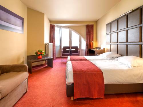 Imagen de la habitación del Hotel Adagio. Foto 7