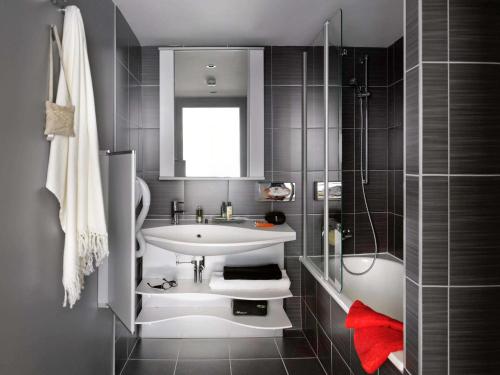 Imagen de la habitación del Hotel Adagio Strasbourg Place Kleber. Foto 7