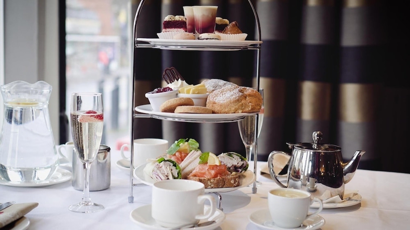 Imagen del bar/restaurante del Hotel Adair Arms. Foto 3