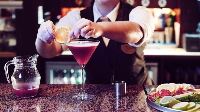 Imagen del bar/restaurante del Hotel Adair Arms. Foto 8