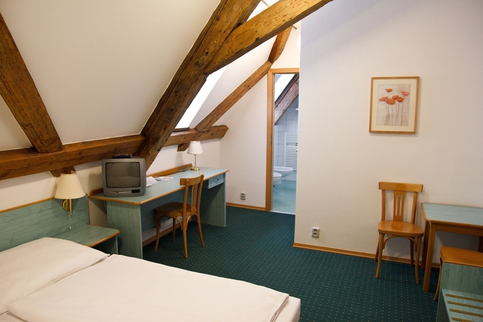 Imagen de la habitación del Hotel Adalbert, Praga. Foto 3