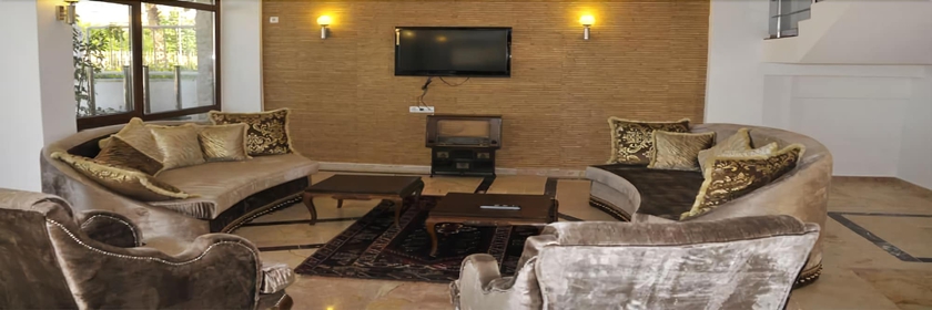 Imagen de los interiores del Hotel Adalia. Foto 17