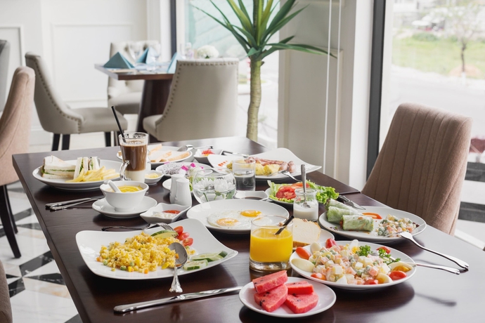 Imagen del bar/restaurante del Hotel Adaline And Suite. Foto 3