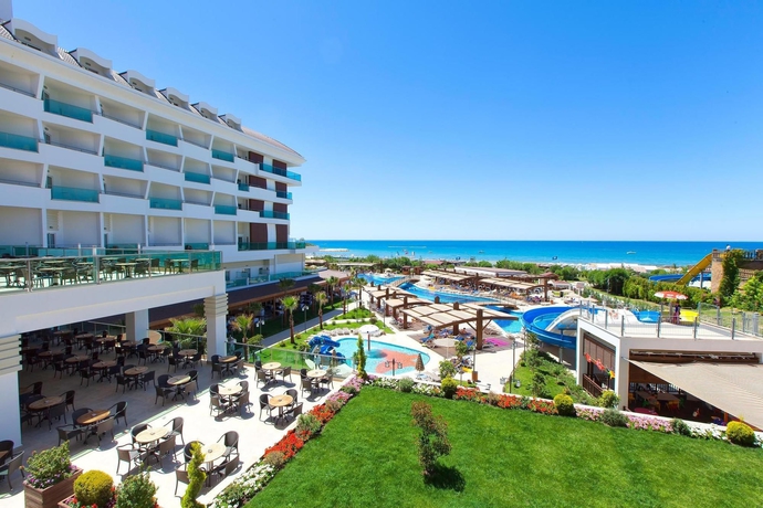 Imagen de los exteriores del Hotel Adalya Ocean - All Inclusive. Foto 11