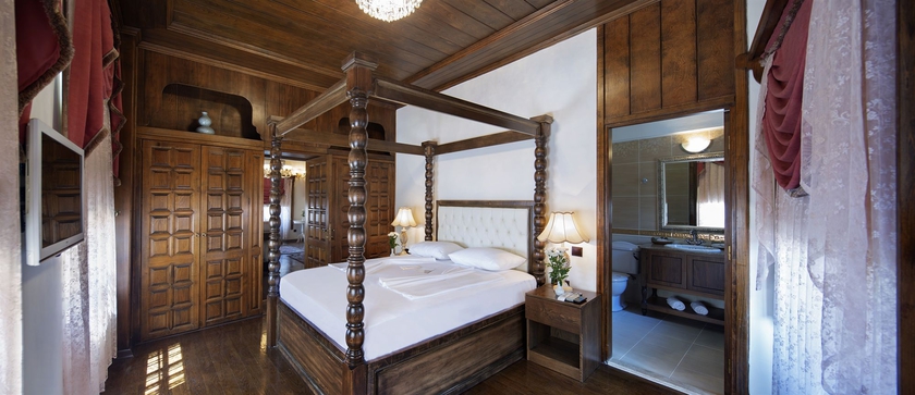 Imagen de los interiores del Hotel Adalya Port. Foto 11