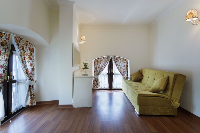 Imagen de los interiores del Hotel Adalya Port. Foto 16