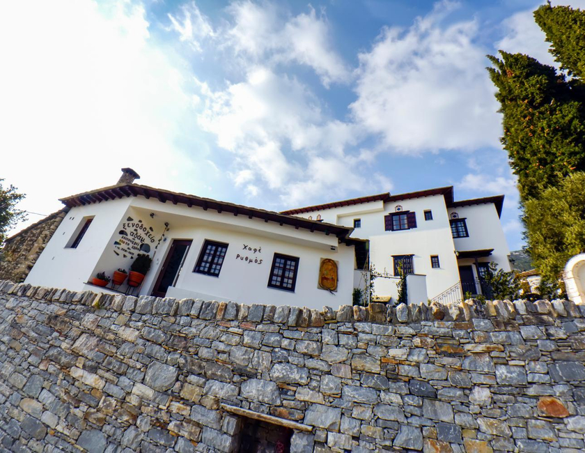 Imagen general del Hotel Adam, Makrinitsa. Foto 1