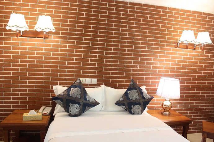 Imagen de la habitación del Hotel Adamaoua Grand Hotel. Foto 5