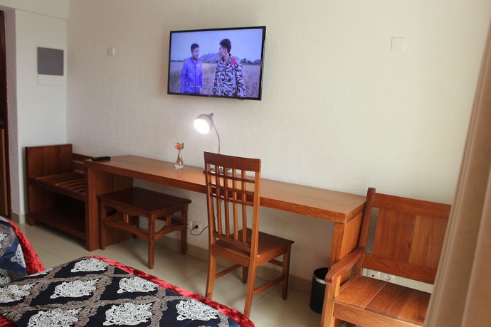 Imagen de la habitación del Hotel Adamaoua Grand Hotel. Foto 15