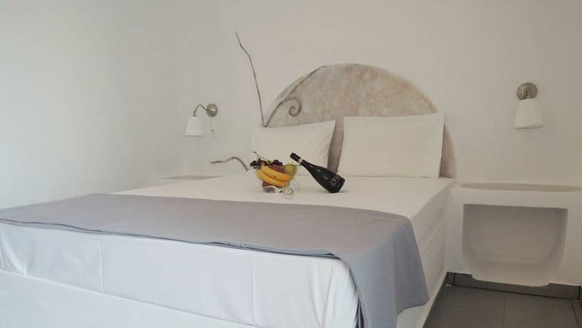 Imagen de la habitación del Hotel Adamas. Foto 18