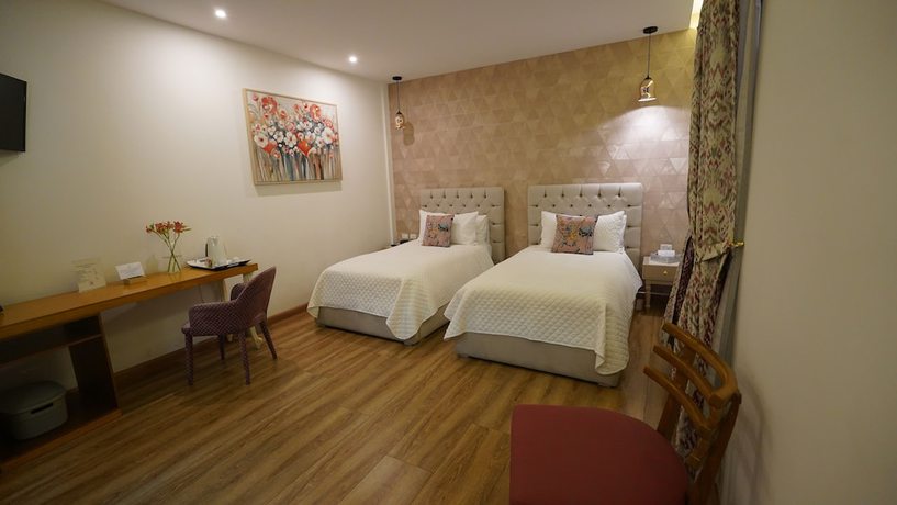 Imagen de la habitación del Hotel Adamas House. Foto 4