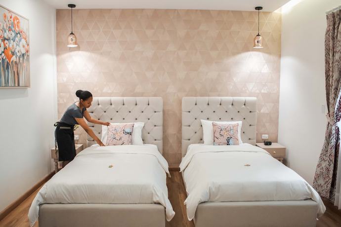 Imagen de la habitación del Hotel Adamas House. Foto 18