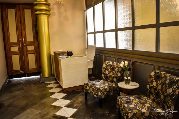 Imagen de los interiores del Hotel Adamas House. Foto 20